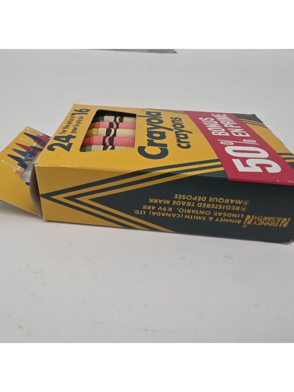 Vintage Crayola Crayons 24 Colours Box BS90 Made in Canada Non-Toxic Art - Picture 5 of 11